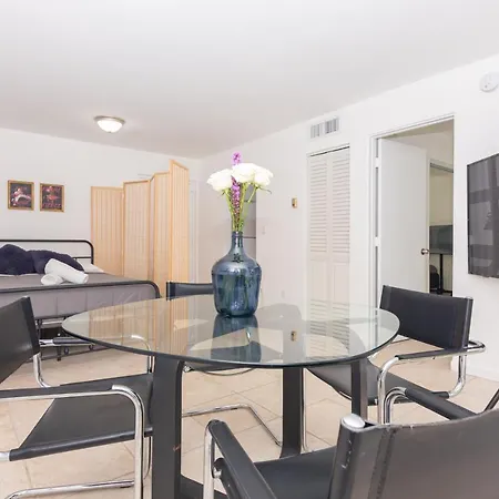 One Bedroom Apartment - With Parking & Balcony - Heart Of Wynwood Miami Exterior photo